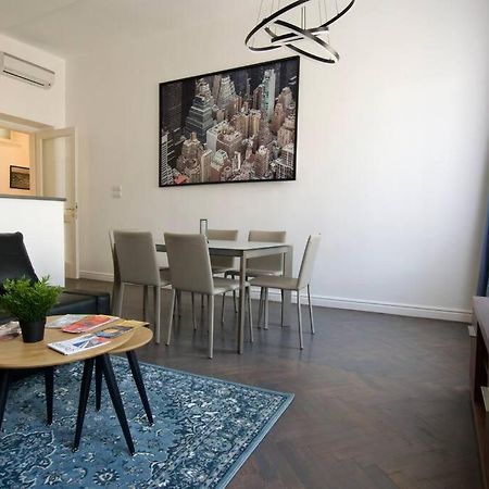 Premium Apartment By Hi5- Anker Apartment Budapest Exterior photo