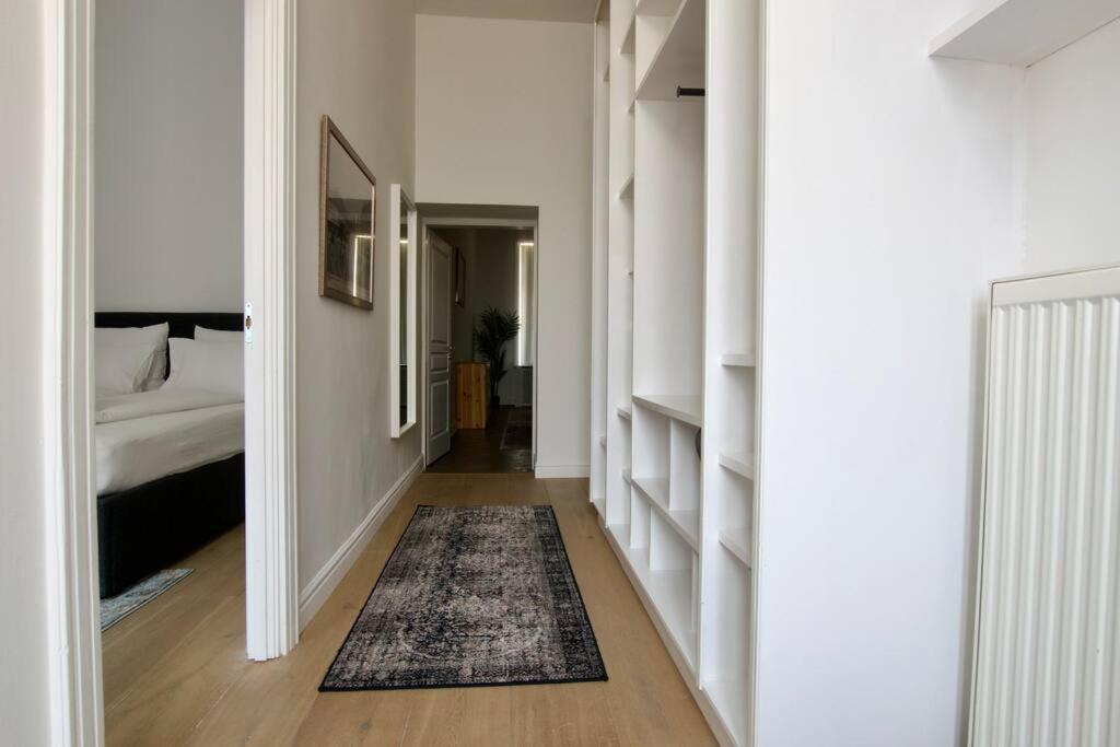 Premium Apartment By Hi5- Anker Apartment Budapest Exterior photo