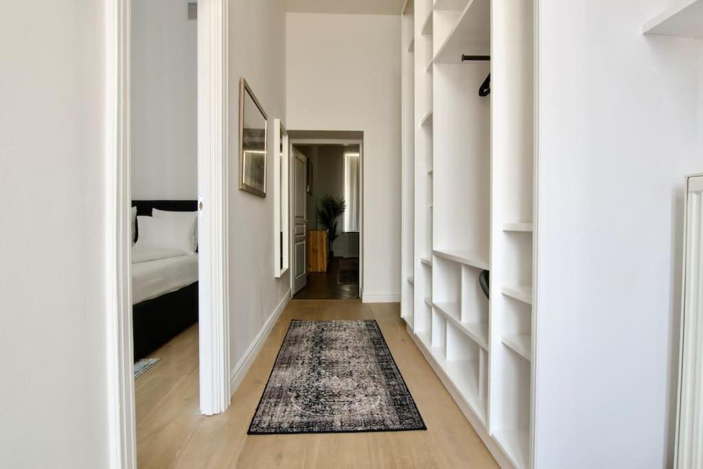 Premium Apartment By Hi5- Anker Apartment Budapest Exterior photo