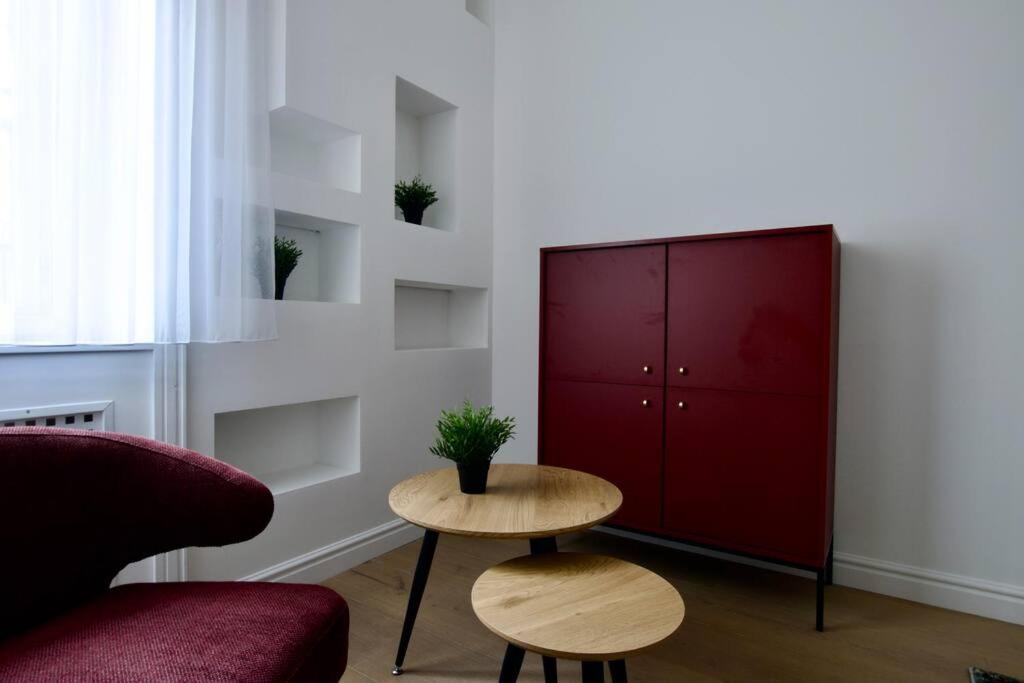 Premium Apartment By Hi5- Anker Apartment Budapest Exterior photo